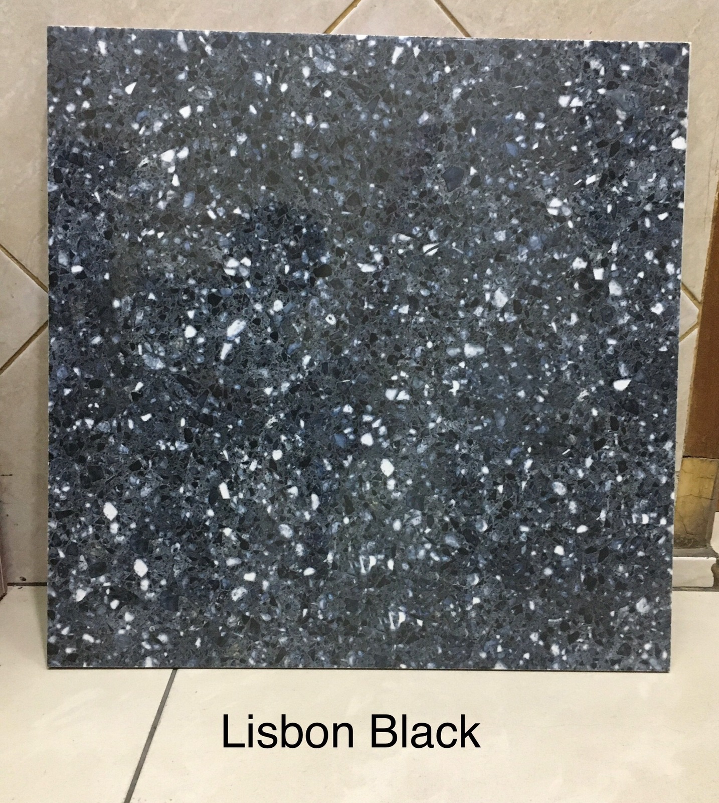 Platinum Lisbon Black 50x50 KW 2